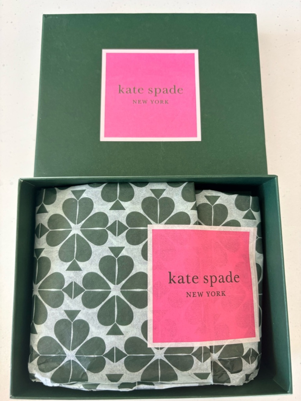 Kate Spade New York Spademals Bunny Money Bifold Card Case NWT - Picture 6 of 7